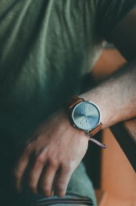 Montre bracelet cuir poignet homme